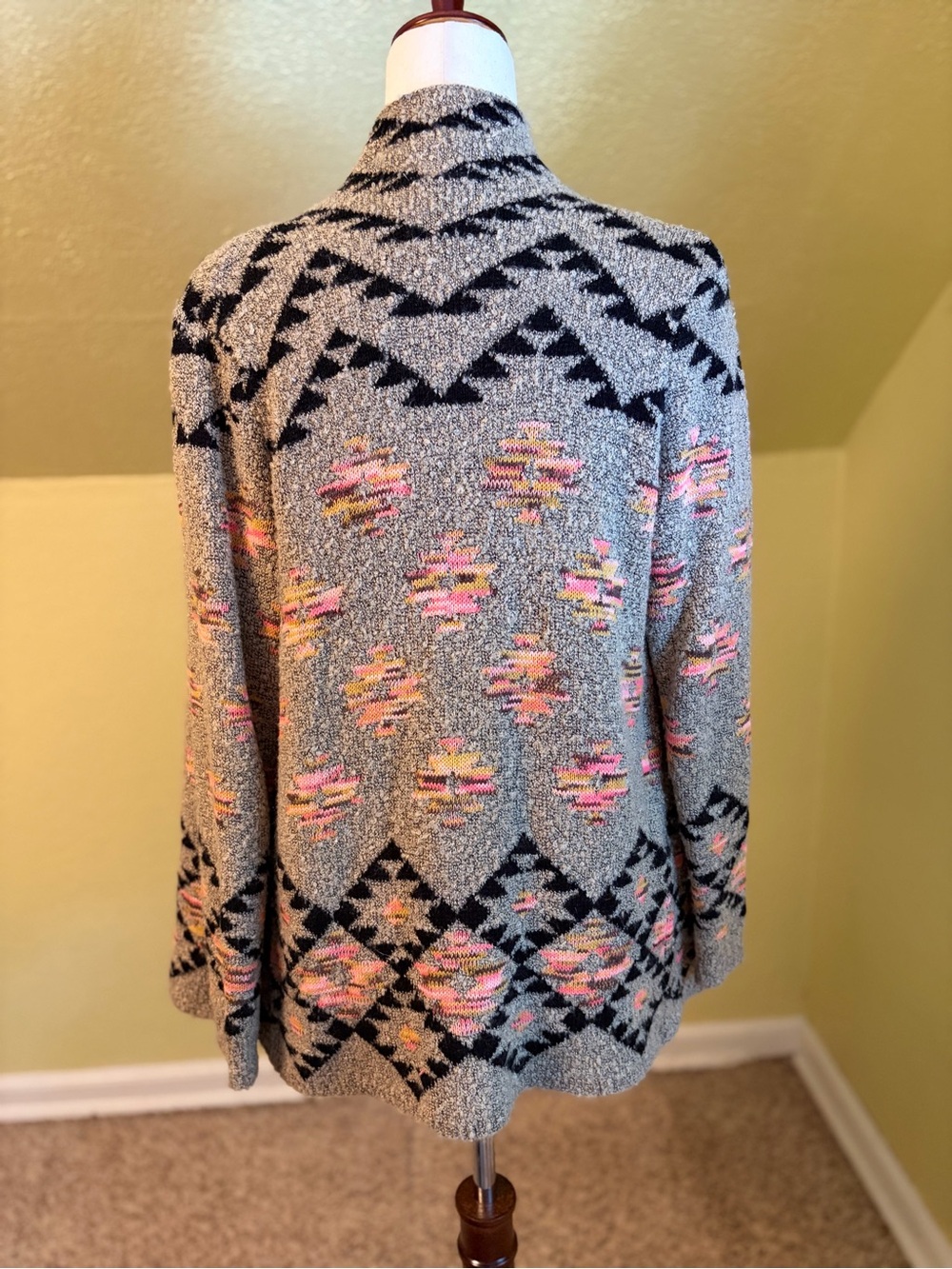 Francesca’s Alya Western Aztec Motif Open Front Cardigan Bohemian